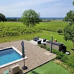 A L'ombre De La Treille -proche Saint-emilion 3*