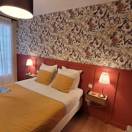 Bed & Breakfast A L'ombre De La Treille -proche Saint-emilion *